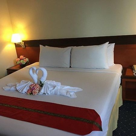 Hatyai Golden Crown Hotel Хат Яй Екстериор снимка