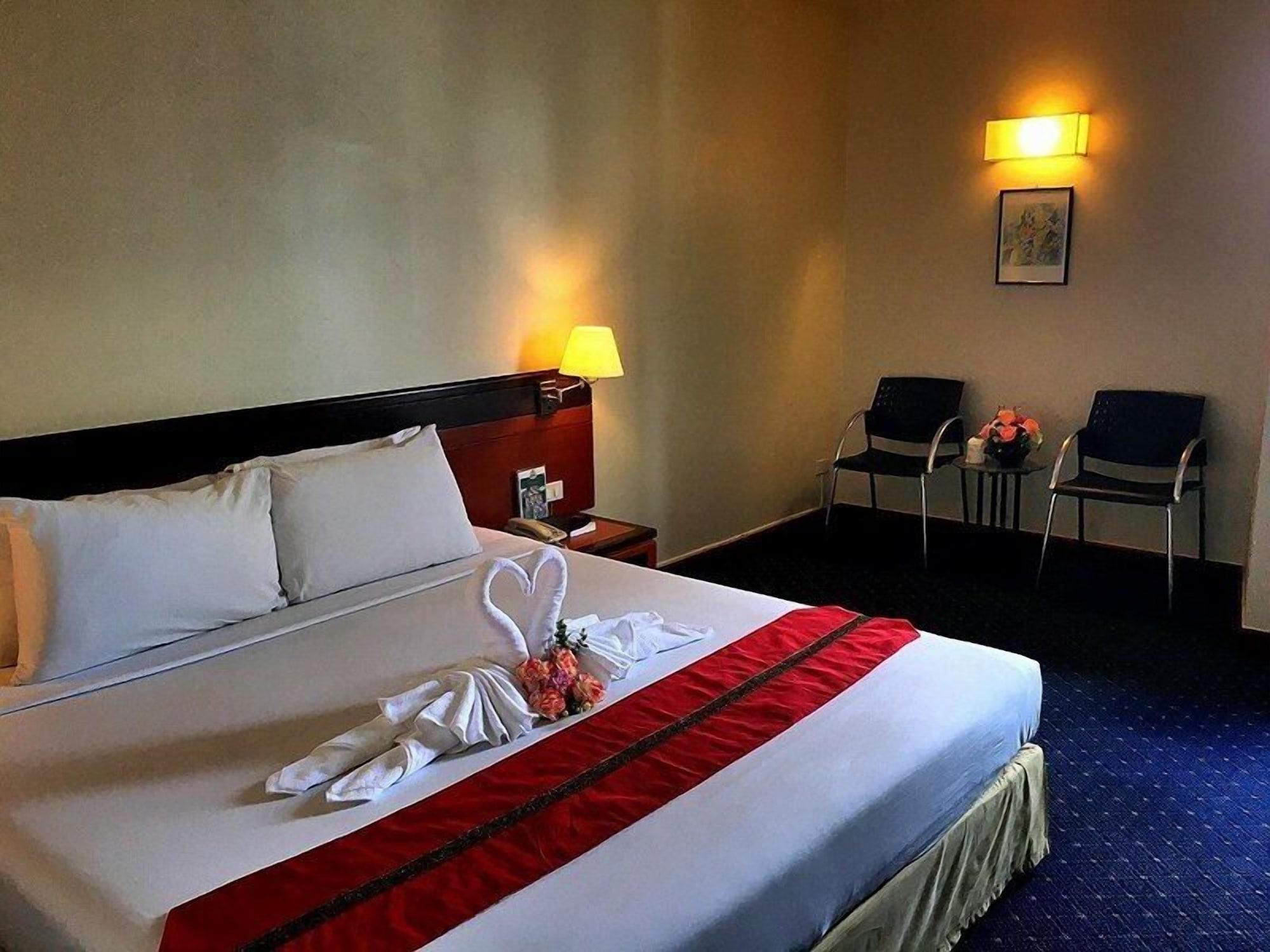 Hatyai Golden Crown Hotel Хат Яй Екстериор снимка