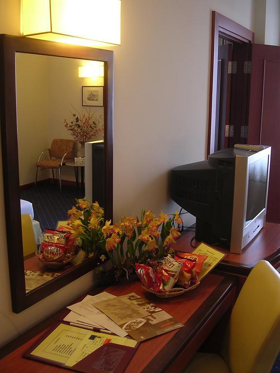 Hatyai Golden Crown Hotel Хат Яй Екстериор снимка