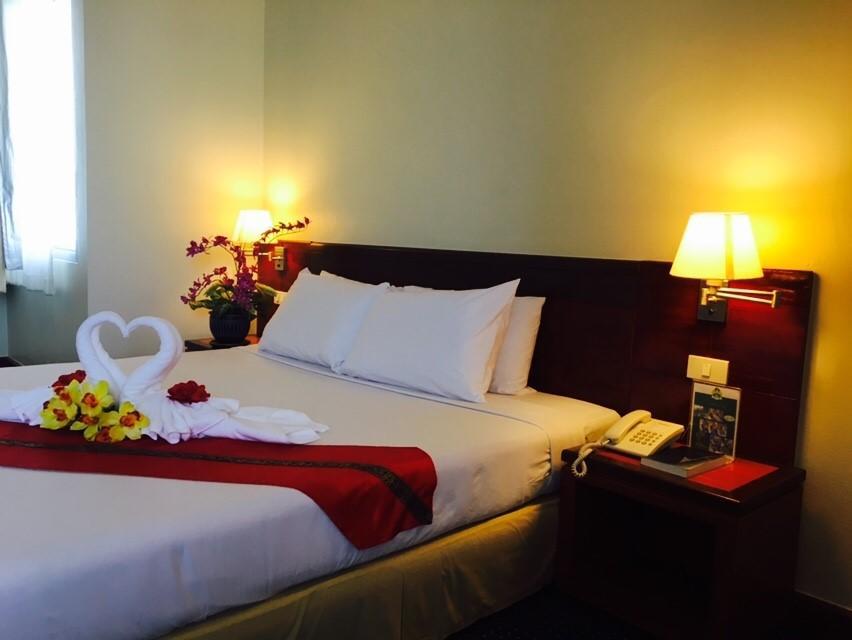 Hatyai Golden Crown Hotel Хат Яй Екстериор снимка