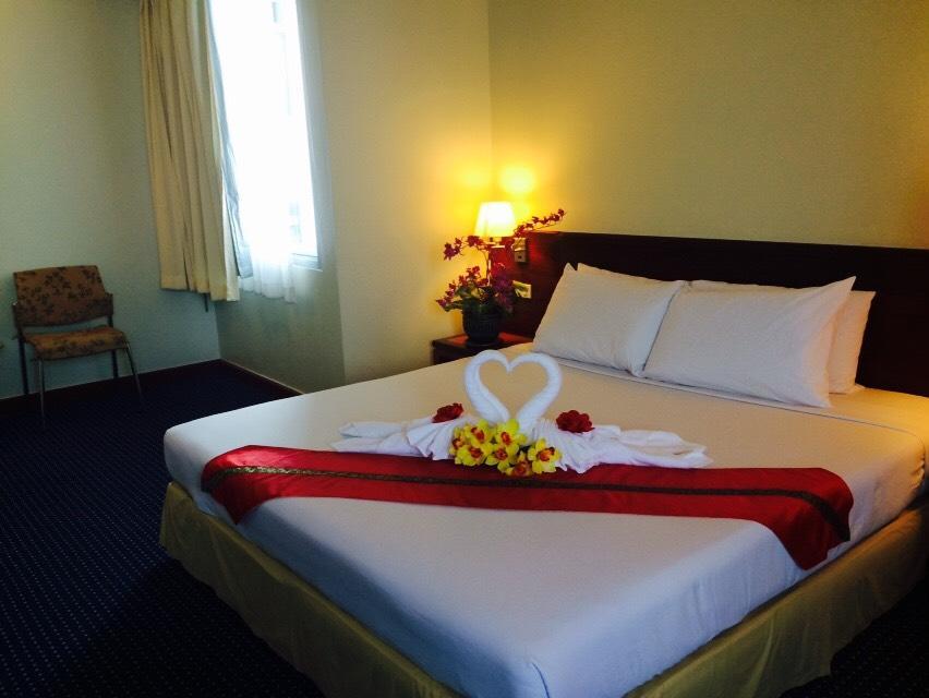 Hatyai Golden Crown Hotel Хат Яй Екстериор снимка