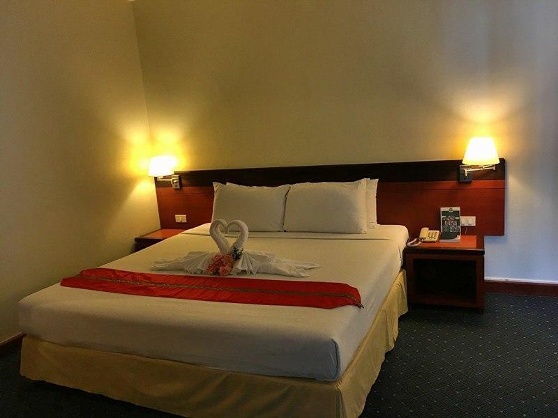 Hatyai Golden Crown Hotel Хат Яй Екстериор снимка